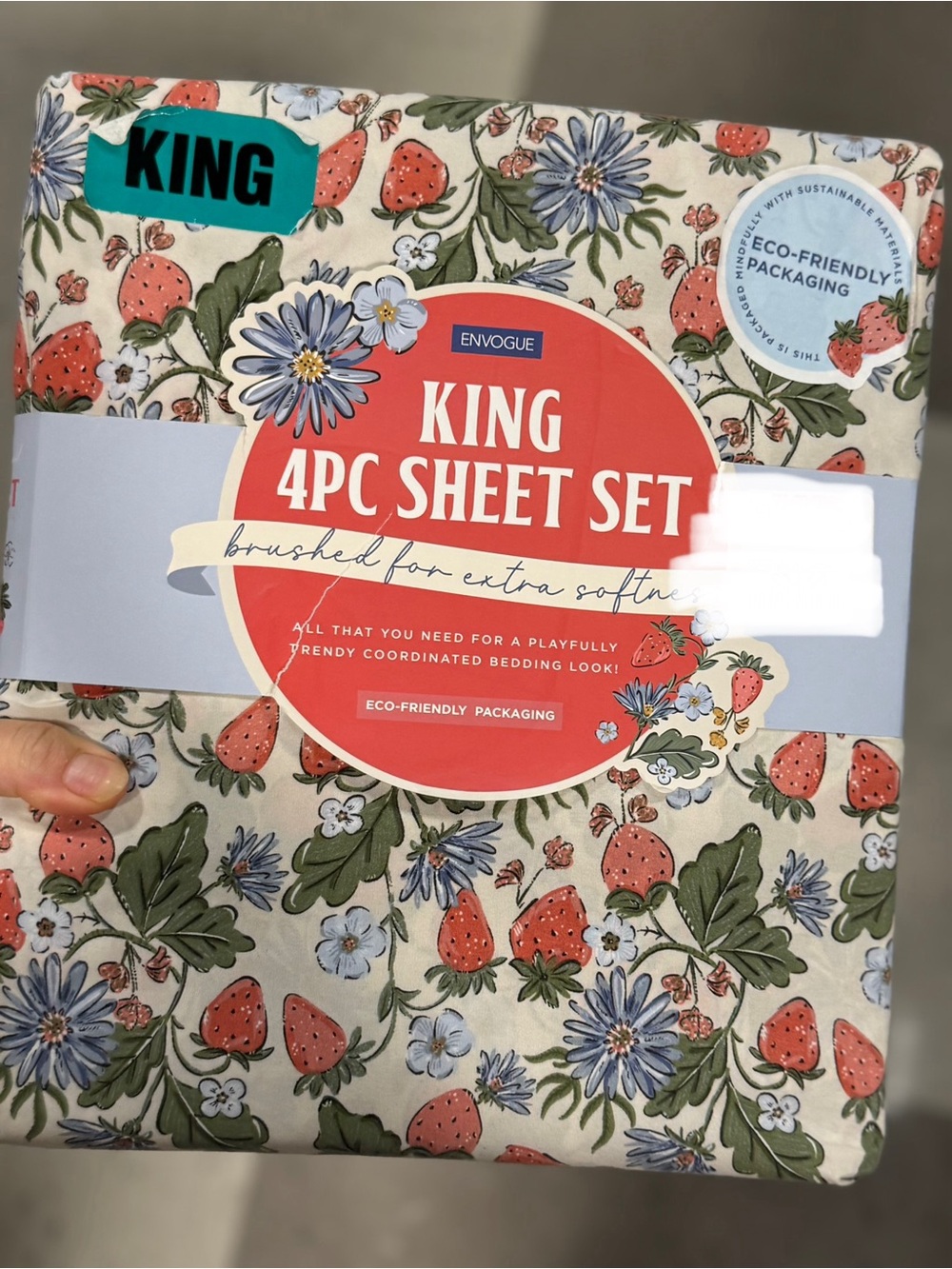 Envogue King 4PC Sheet Set - Strawberry Floral Print in Cream and Red